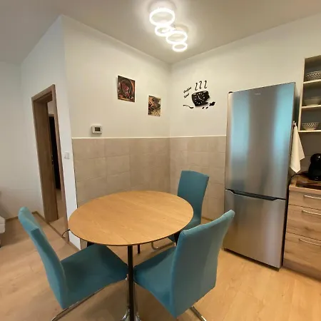 Ml Suites Na Ruská Appartamento Mariánské Lázně